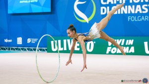 f cerchio vignozzi bianca sfe05474 copia simone ferraro ph